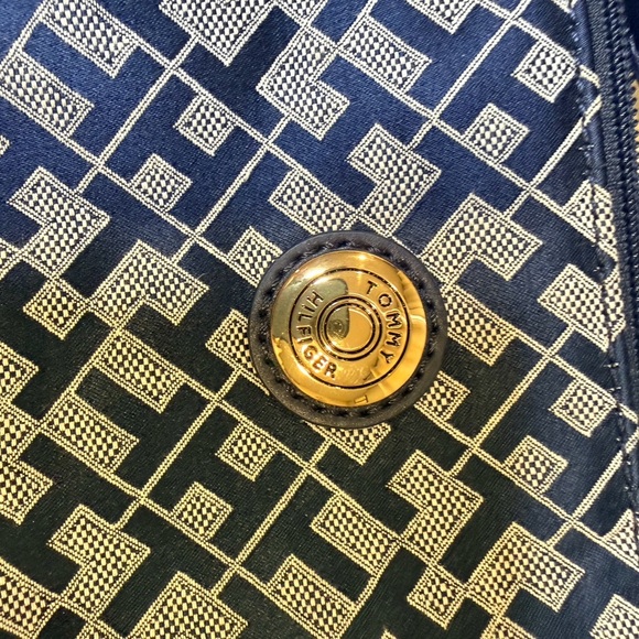 Tommy Hilfiger Navy and Gray Patterned Crossbody Bag - Picture 8 of 8